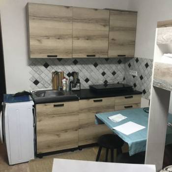 Продается 1-комнатная квартира, 18 м²
