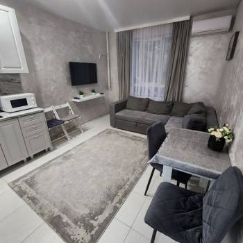 Продается 1-комнатная квартира, 45,6 м²