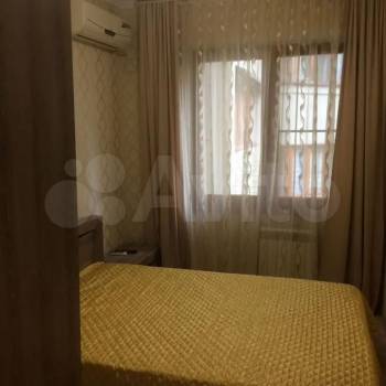 Продается 1-комнатная квартира, 50 м²
