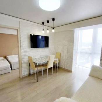 Сдается Многокомнатная квартира, 60 м²