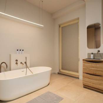 Продается 1-комнатная квартира, 47,6 м²