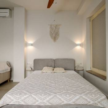 Продается 1-комнатная квартира, 47,6 м²