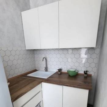 Продается 1-комнатная квартира, 18 м²