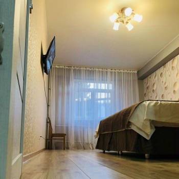 Сдается 2-х комнатная квартира, 78 м²