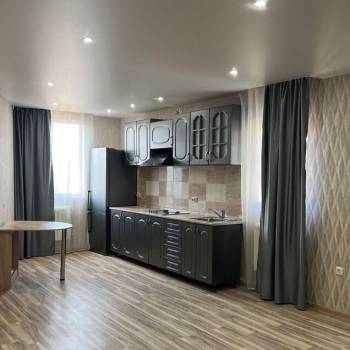 Сдается 1-комнатная квартира, 42 м²