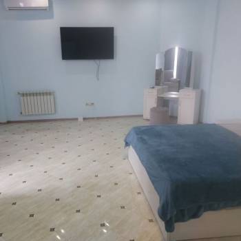 Сдается 1-комнатная квартира, 60 м²