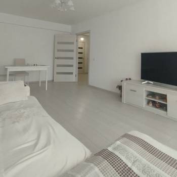 Продается Многокомнатная квартира, 92,4 м²