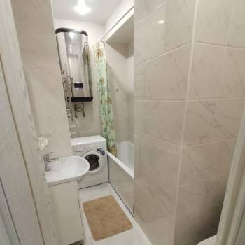 Продается 1-комнатная квартира, 42,4 м²
