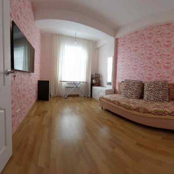 Сдается 1-комнатная квартира, 45 м²