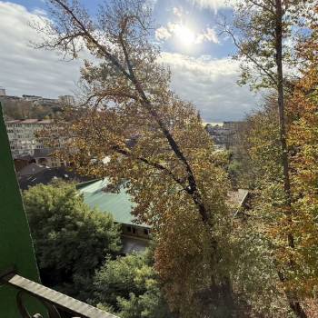 Продается 1-комнатная квартира, 32 м²