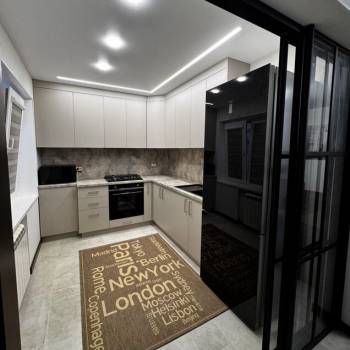 Сдается Многокомнатная квартира, 60 м²