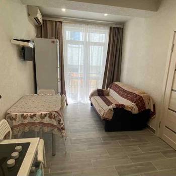 Сдается 2-х комнатная квартира, 420 м²