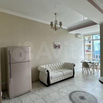 Сдается 1-комнатная квартира, 70 м²