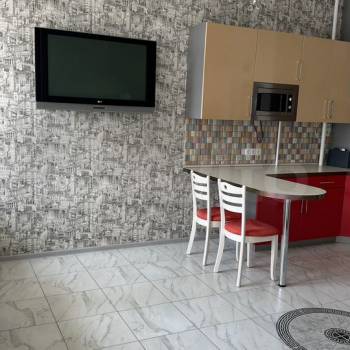 Сдается 1-комнатная квартира, 70 м²