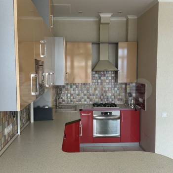 Сдается 1-комнатная квартира, 70 м²