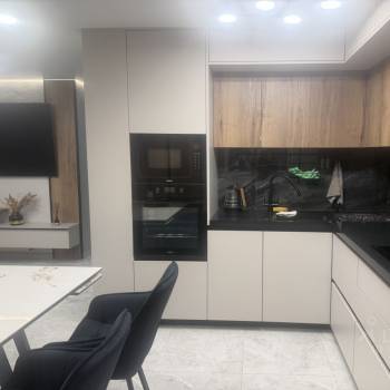 Продается 3-х комнатная квартира, 63 м²