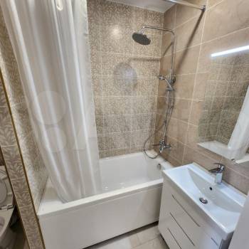 Сдается 1-комнатная квартира, 38 м²