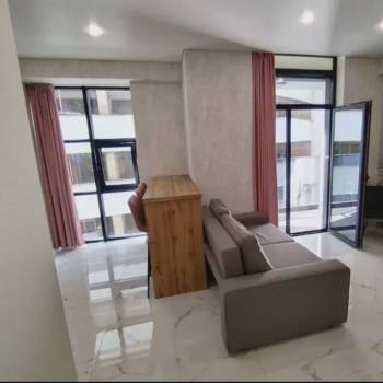 Продается 1-комнатная квартира, 35 м²
