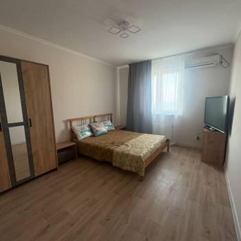 Сдается Многокомнатная квартира, 62 м²