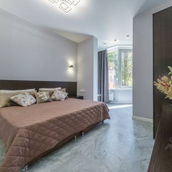 Сдается 1-комнатная квартира, 61,1 м²