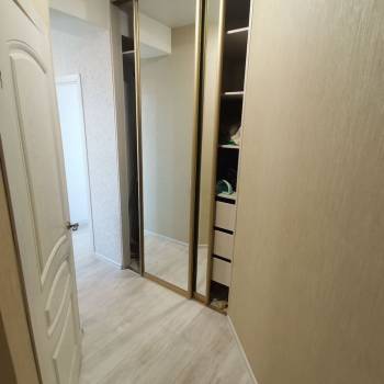 Продается 1-комнатная квартира, 42,2 м²