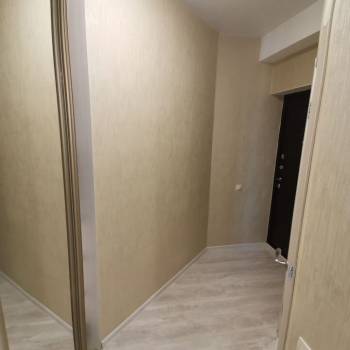Продается 1-комнатная квартира, 42,2 м²