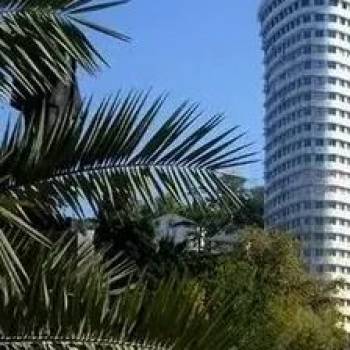 Продается 2-х комнатная квартира, 134,2 м²