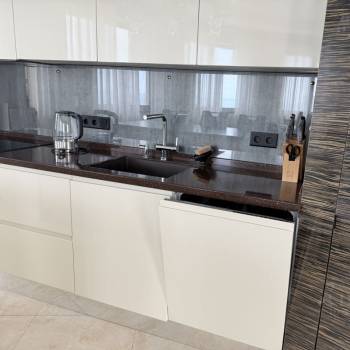 Продается 2-х комнатная квартира, 134,2 м²