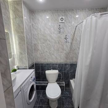 Продается 1-комнатная квартира, 35 м²