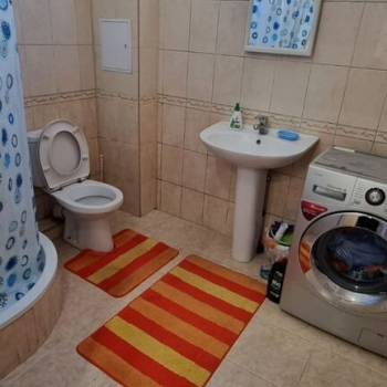 Сдается 2-х комнатная квартира, 65 м²