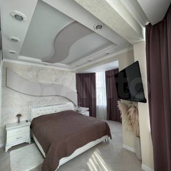 Сдается Многокомнатная квартира, 100 м²