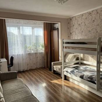Сдается 1-комнатная квартира, 40 м²