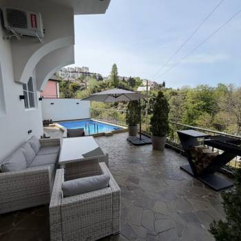Продается Дом, 450 м²
