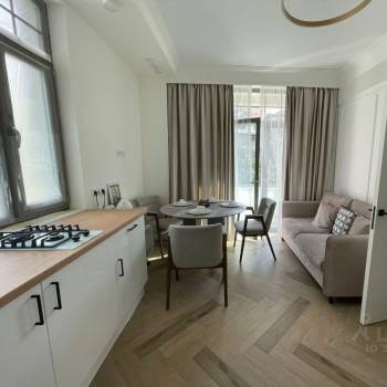Продается 2-х комнатная квартира, 55 м²