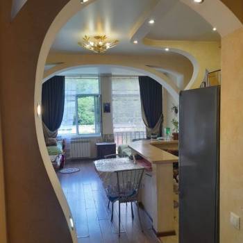 Продается 1-комнатная квартира, 35 м²