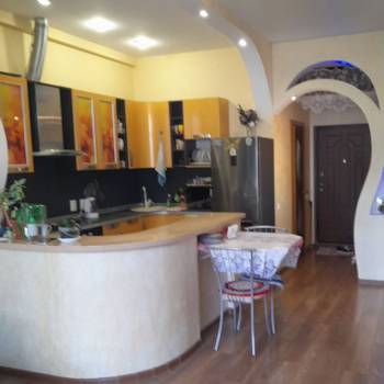 Продается 1-комнатная квартира, 35 м²