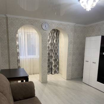 Продается 2-х комнатная квартира, 60 м²