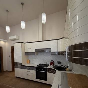 Сдается Многокомнатная квартира, 100 м²