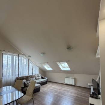 Сдается Многокомнатная квартира, 100 м²