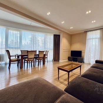 Продается 3-х комнатная квартира, 110 м²
