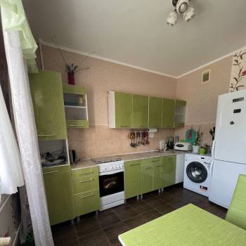 Сдается 1-комнатная квартира, 37 м²