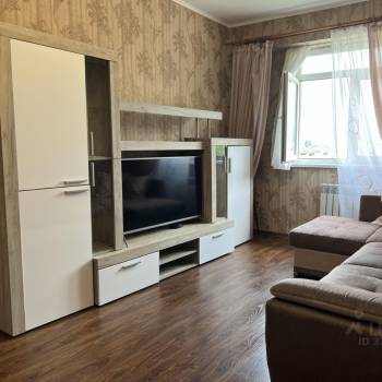 Сдается 1-комнатная квартира, 37 м²