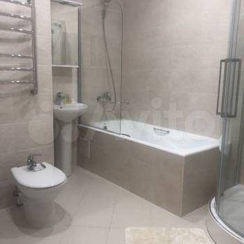 Сдается 2-х комнатная квартира, 74 м²