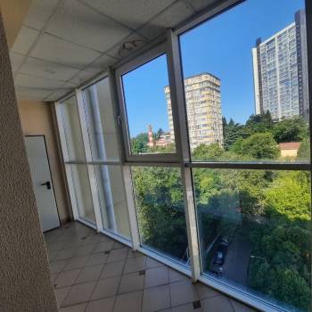 Продается 3-х комнатная квартира, 56 м²