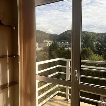 Продается 1-комнатная квартира, 37 м²