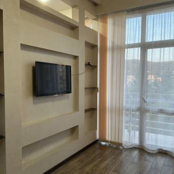 Продается 1-комнатная квартира, 37 м²