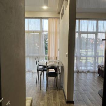 Продается 1-комнатная квартира, 37 м²