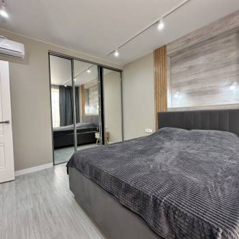 Сдается 2-х комнатная квартира, 78 м²