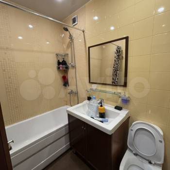Сдается Многокомнатная квартира, 60 м²