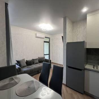 Сдается 1-комнатная квартира, 42 м²